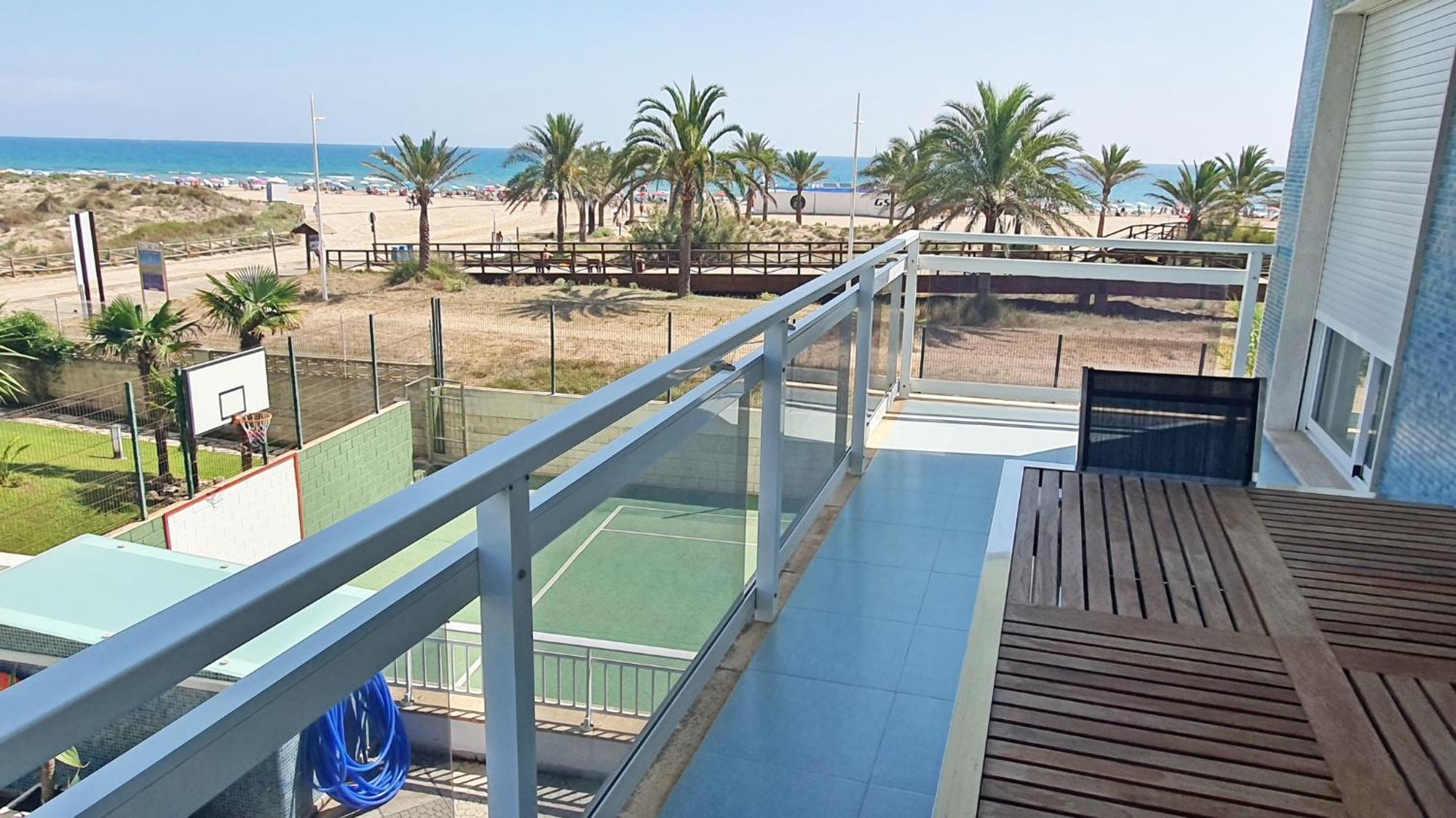 Aigua Blava Primera Linea - Alquiler Solo Familias Playa de Gandia Exteriör bild
